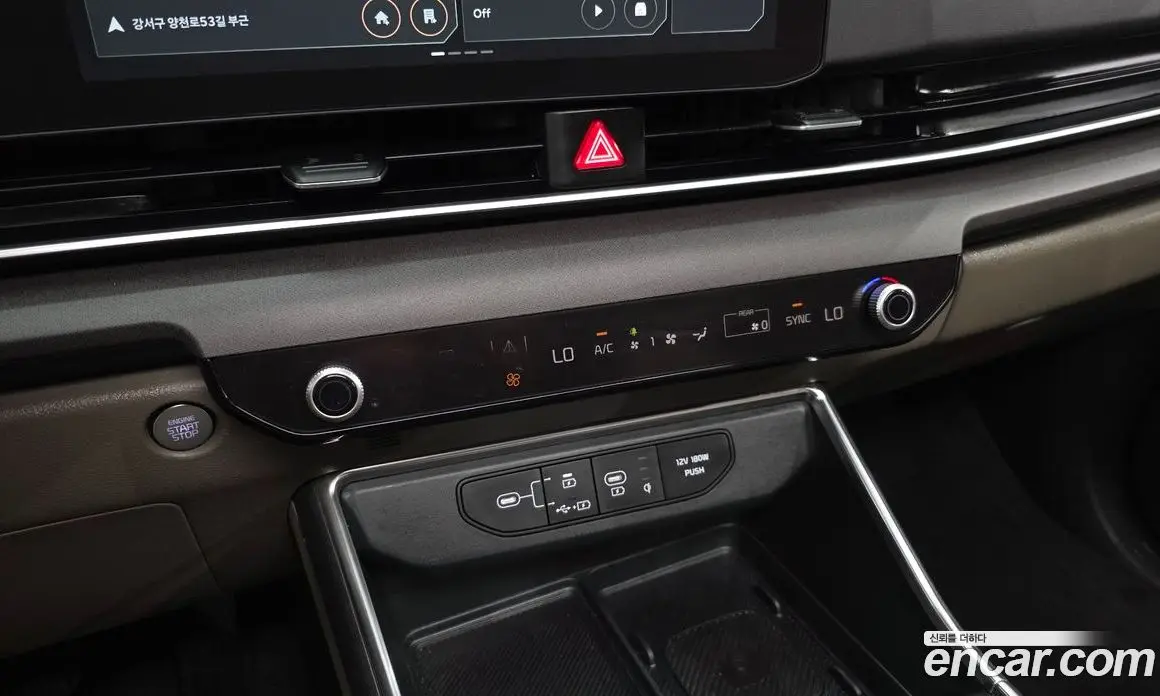 Kia Carnival 2024 2.2 автомат (гидро), фото 17