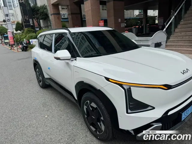 Kia EV5 2026 2.0 автомат (гидро), миниатюра 2