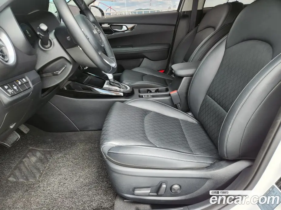 Kia K3 2021 1.6 автомат (гидро), фото 12