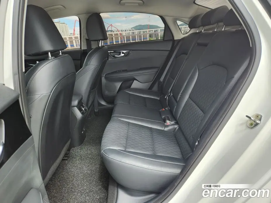 Kia K3 2021 1.6 автомат (гидро), фото 13