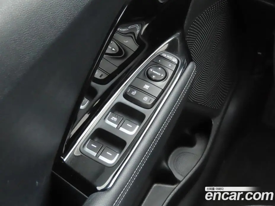 Kia Niro 2021 1.6 автомат (гидро), фото 13