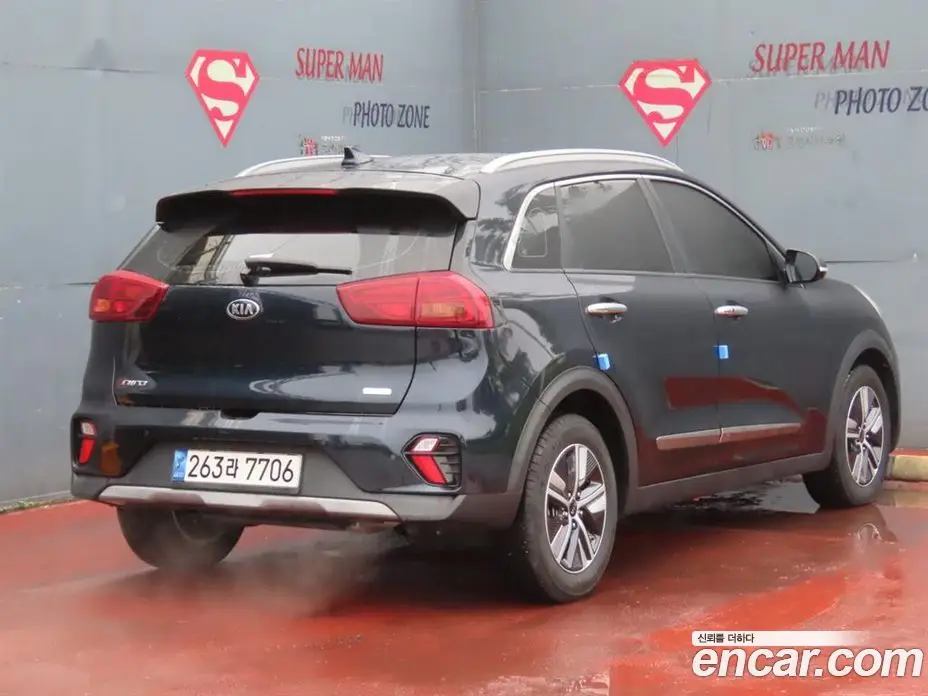 Kia Niro 2021 1.6 автомат (гидро), фото 3