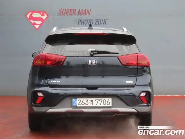 Kia Niro 2021 1.6 автомат (гидро), миниатюра 4