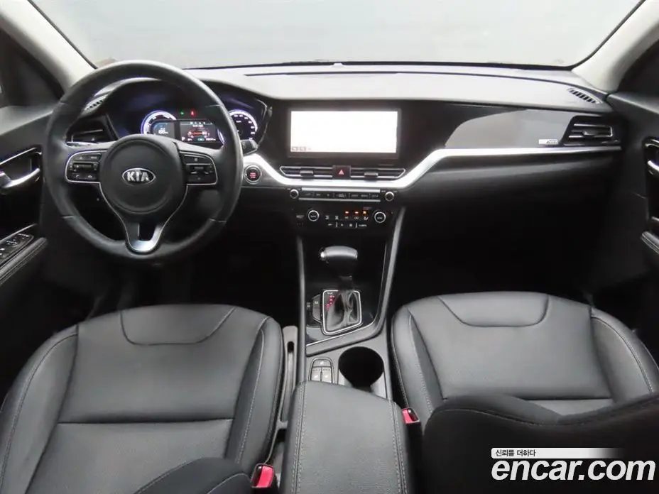Kia Niro 2021 1.6 автомат (гидро), фото 7