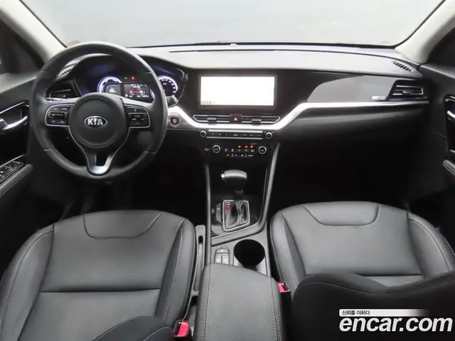 Kia Niro 2021 1.6 автомат (гидро), миниатюра 7
