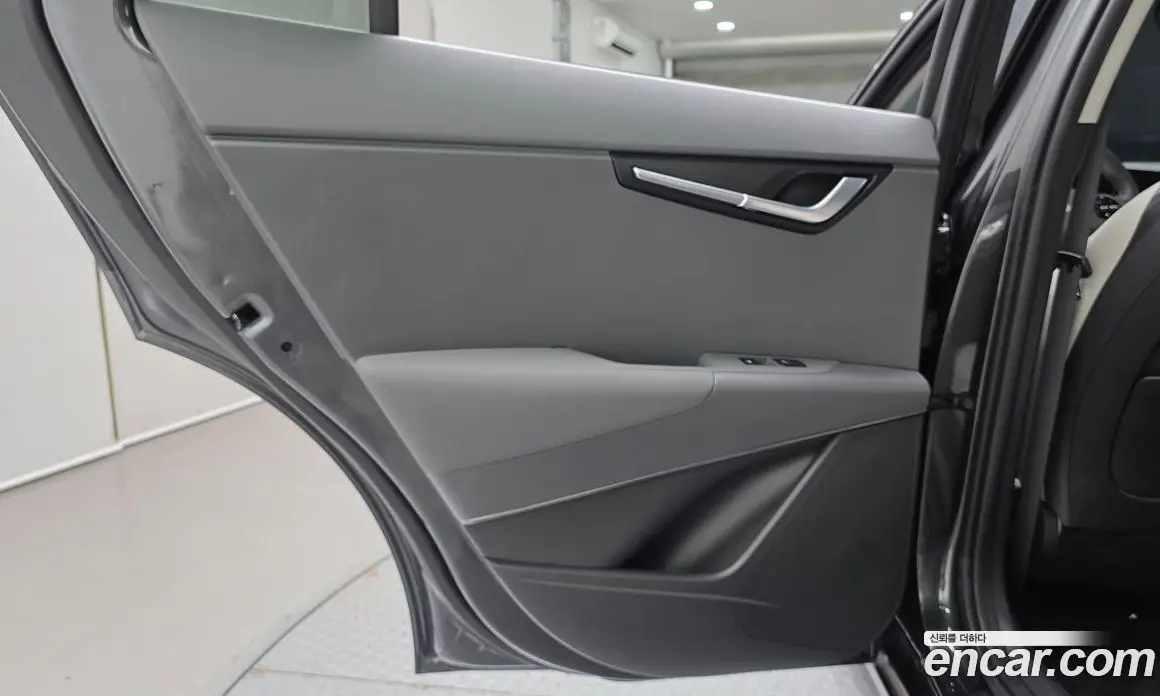 Kia Niro 2022 1.6 автомат (гидро), фото 15