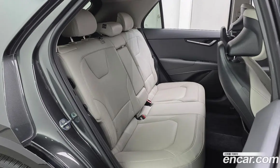 Kia Niro 2022 1.6 автомат (гидро), фото 17