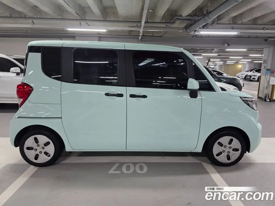 Kia Ray 2022 1.0 автомат (гидро), фото 4