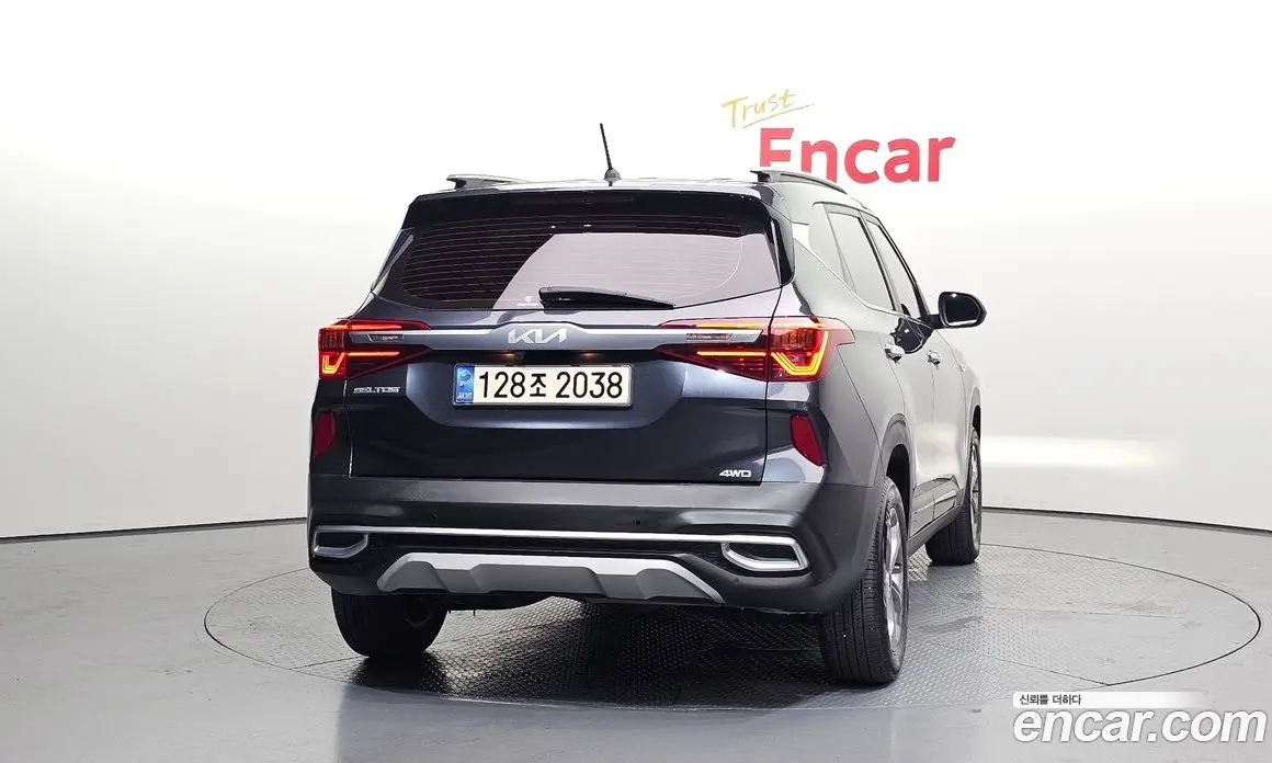 Kia Seltos 2021 1.6 автомат (гидро), фото 4