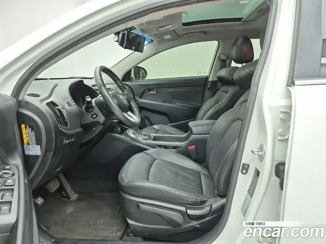 Kia Sportage 2011 2.0 автомат (гидро), миниатюра 11