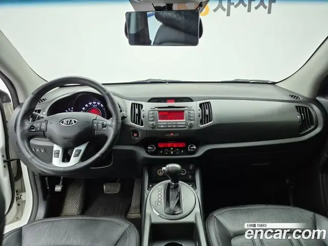 Kia Sportage 2011 2.0 автомат (гидро), миниатюра 5