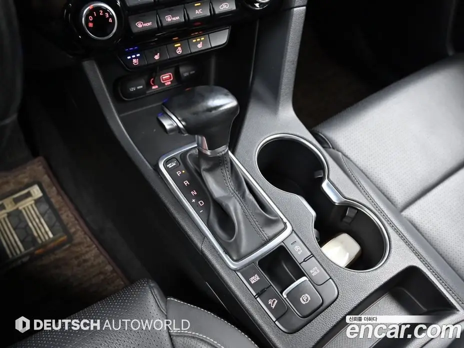 Kia Sportage 2016 2.0 автомат (гидро), фото 9
