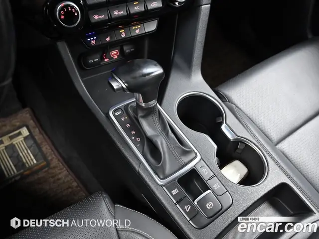 Kia Sportage 2016 2.0 автомат (гидро), миниатюра 9