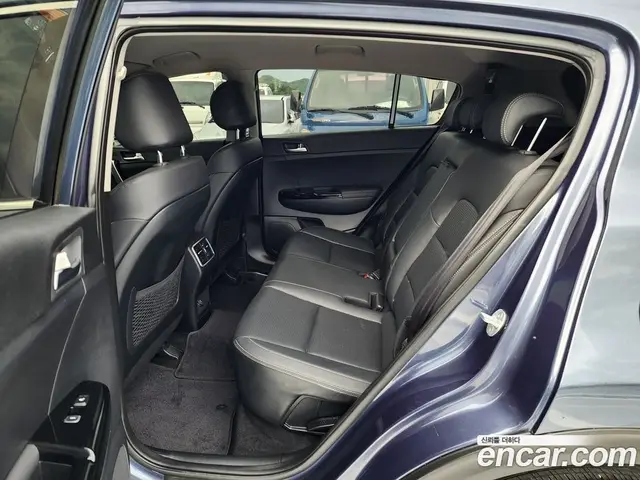 Kia Sportage 2018 2.0 автомат (гидро), миниатюра 11