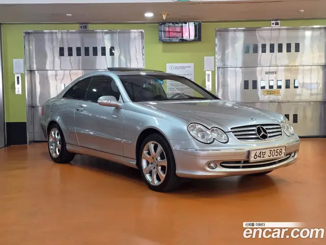 Mercedes-Benz CLK-Class 2002 3.2 АКПП, миниатюра 5