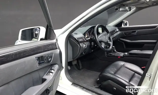 Mercedes-Benz E-Class 2010 2.1 автомат (гидро), миниатюра 11