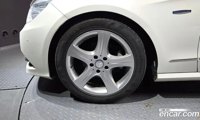 Mercedes-Benz E-Class 2010 2.1 автомат (гидро), миниатюра 5