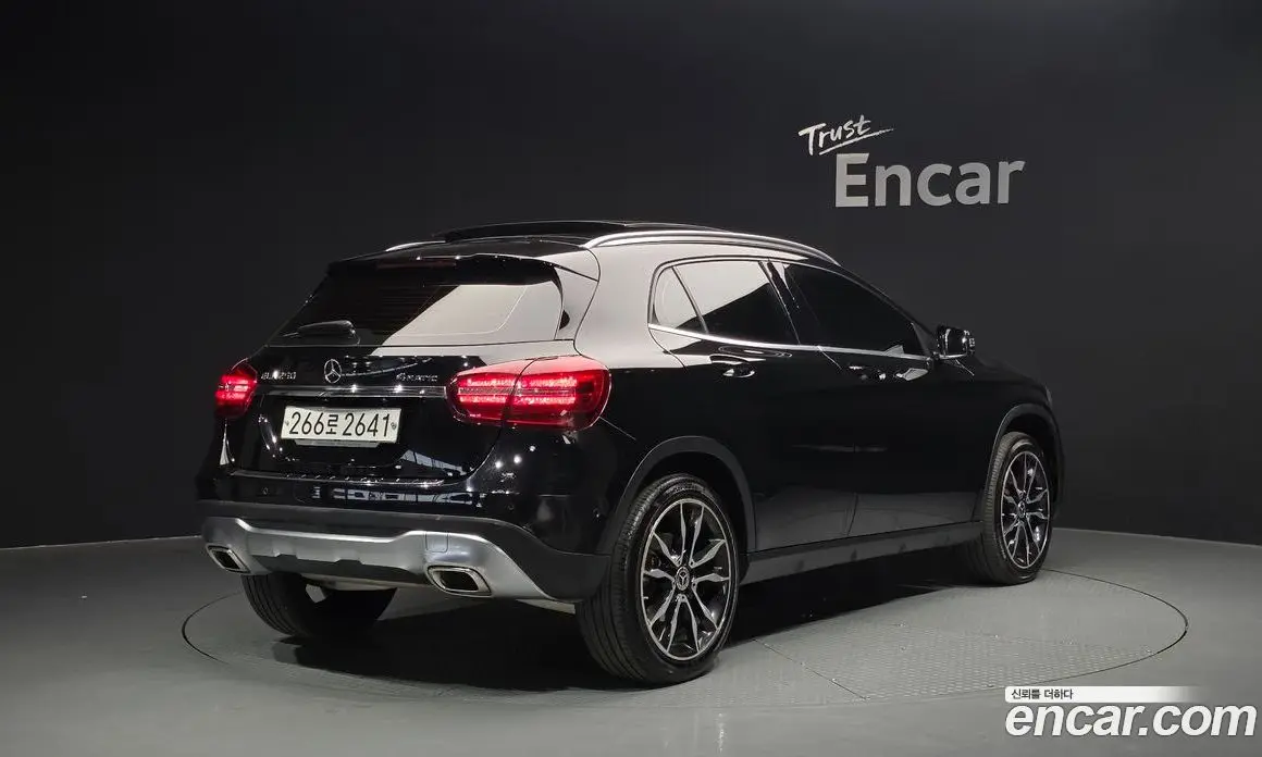 Mercedes-Benz GLA-Class 2019 2.0 автомат (гидро), фото 2 Mercedes-Benz GLA-Class 2019 2.0 автомат (гидро), фото 2