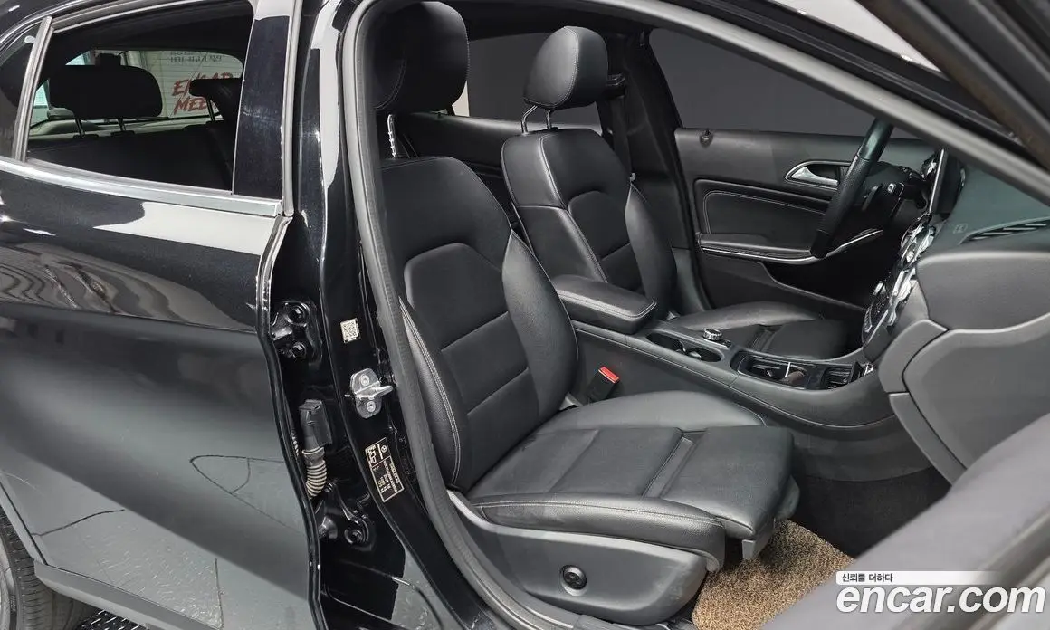 Mercedes-Benz GLA-Class 2019 2.0 автомат (гидро), фото 18 Mercedes-Benz GLA-Class 2019 2.0 автомат (гидро), фото 18