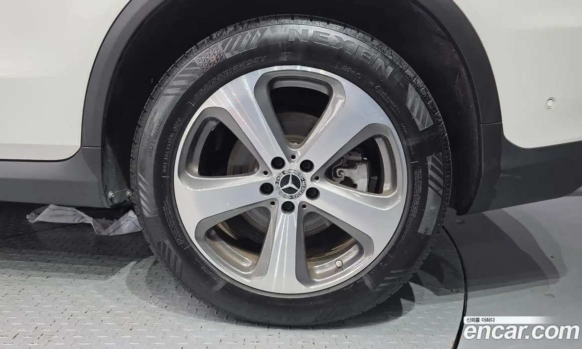 Mercedes-Benz GLC-Class 2019 2.0 автомат (гидро), фото 7 Mercedes-Benz GLC-Class 2019 2.0 автомат (гидро), фото 7