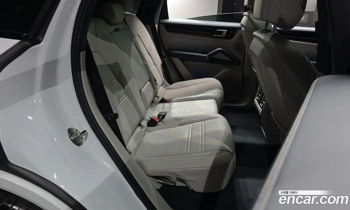 Porsche Cayenne 2021 3.0 автомат (гидро), фото 17