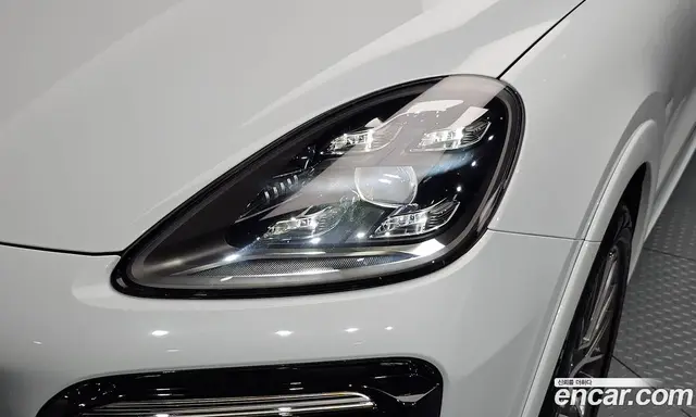 Porsche Cayenne 2021 3.0 автомат (гидро), миниатюра 8