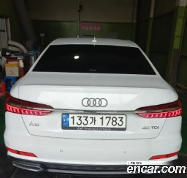 Audi A6 2023 2.0 автомат (гидро), миниатюра 2
