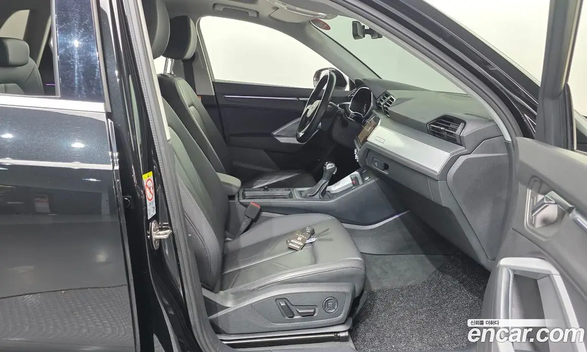 Audi Q3 2023 2.0 автомат (гидро), фото 13