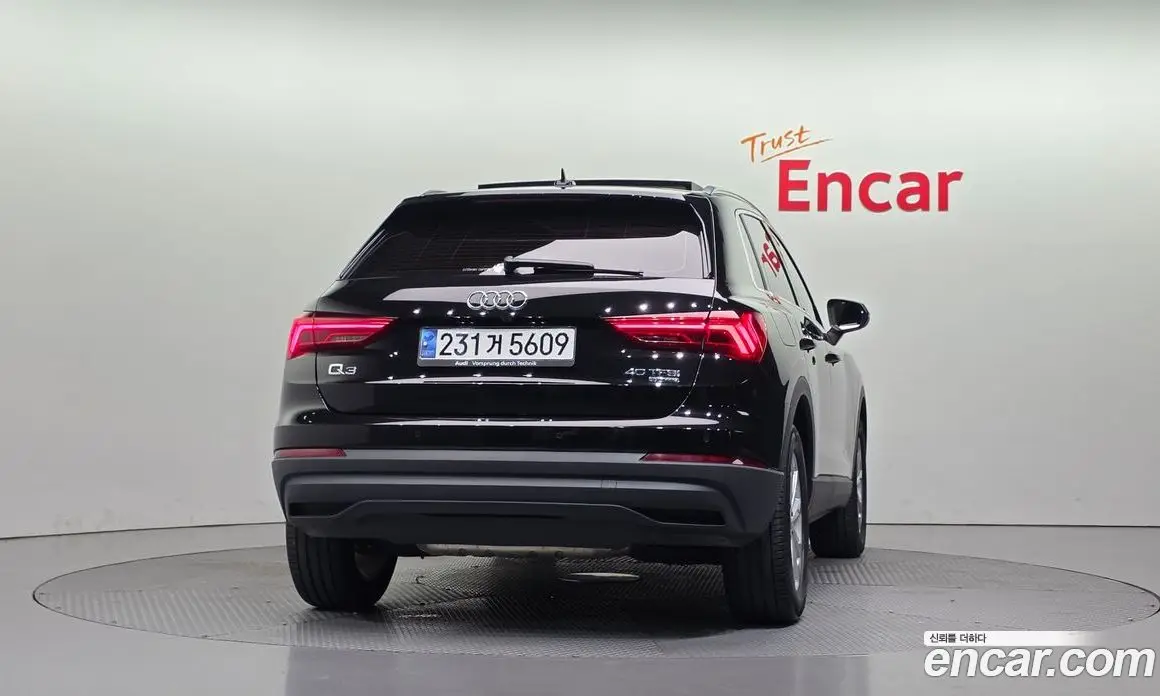 Audi Q3 2023 2.0 автомат (гидро), фото 4