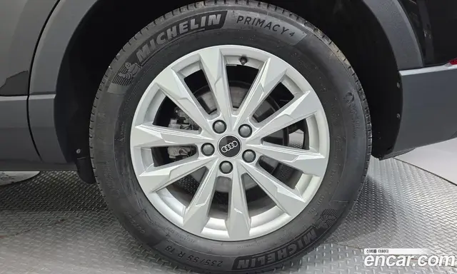 Audi Q3 2023 2.0 автомат (гидро), миниатюра 7