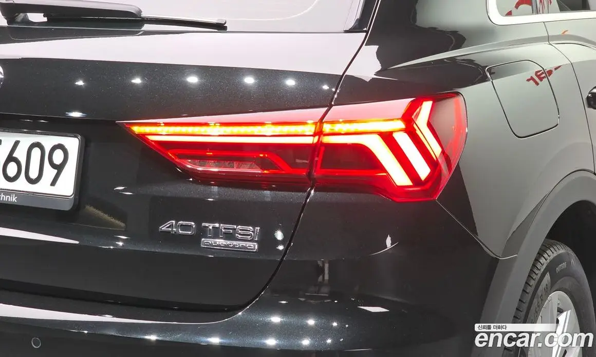 Audi Q3 2023 2.0 автомат (гидро), фото 9