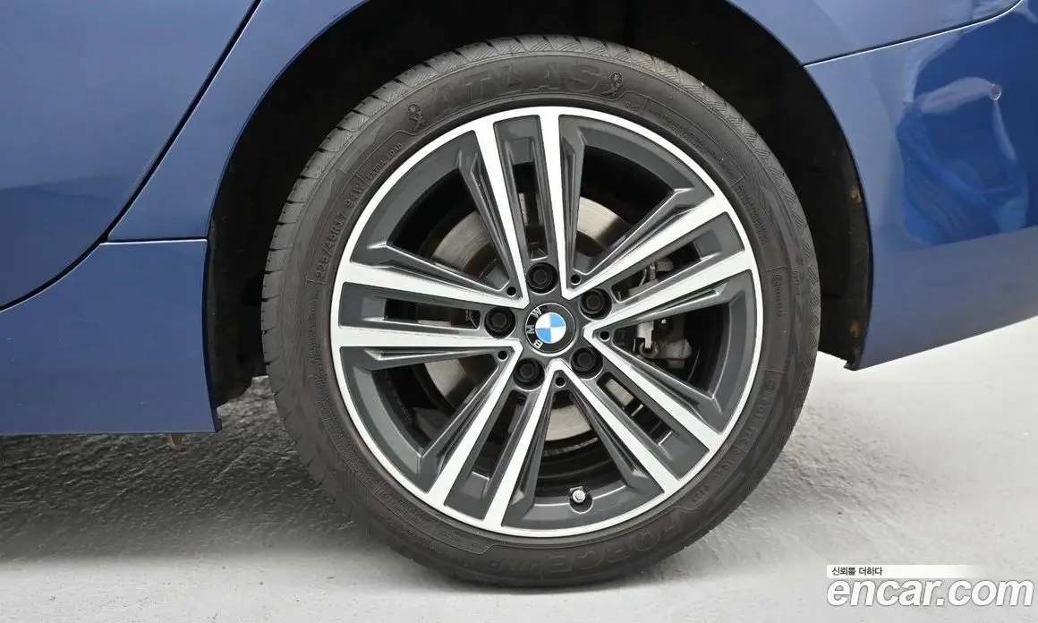 BMW 2 серия 2023 2.0 автомат (гидро), фото 5
