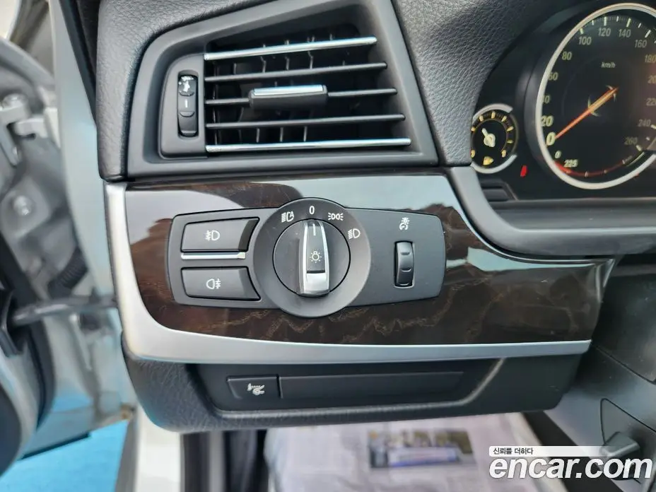 BMW 5 серия 2013 2.0 автомат (гидро), фото 12