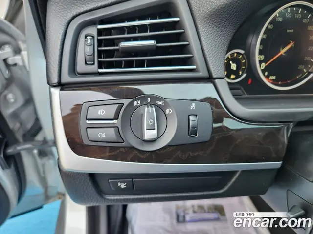 BMW 5 серия 2013 2.0 автомат (гидро), миниатюра 12