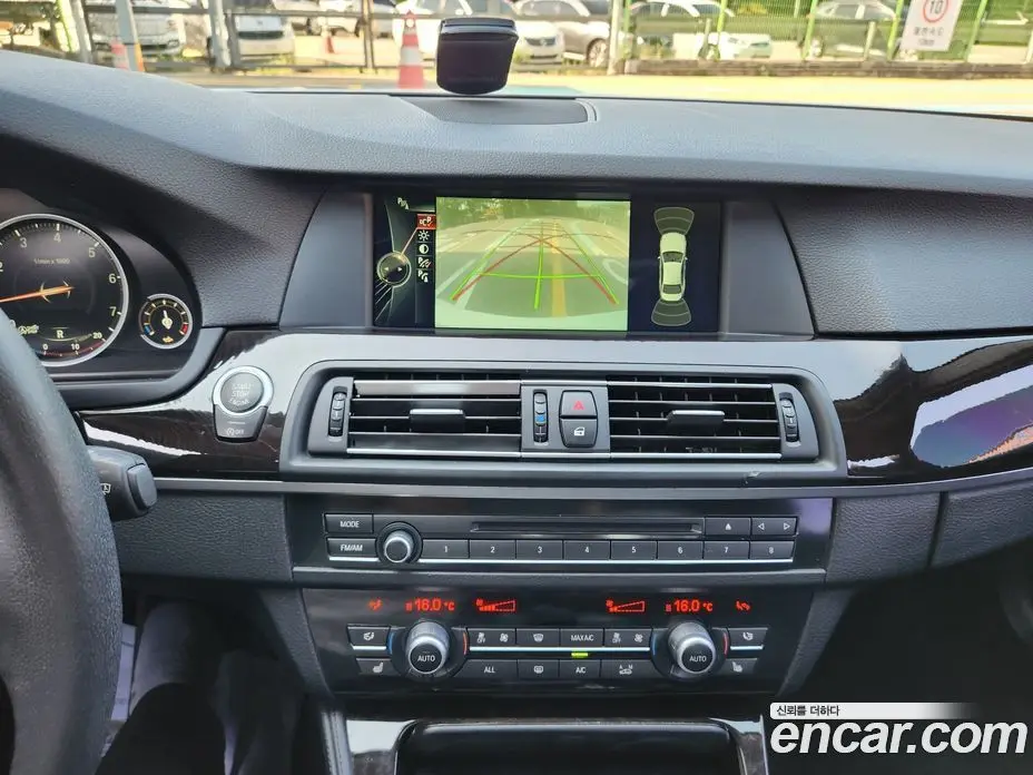 BMW 5 серия 2013 2.0 автомат (гидро), фото 17