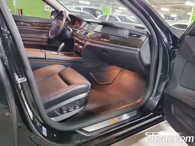 BMW 7 серия 2012 4.4 автомат (гидро), миниатюра 7 BMW 7 серия 2012 4.4 автомат (гидро), миниатюра 7