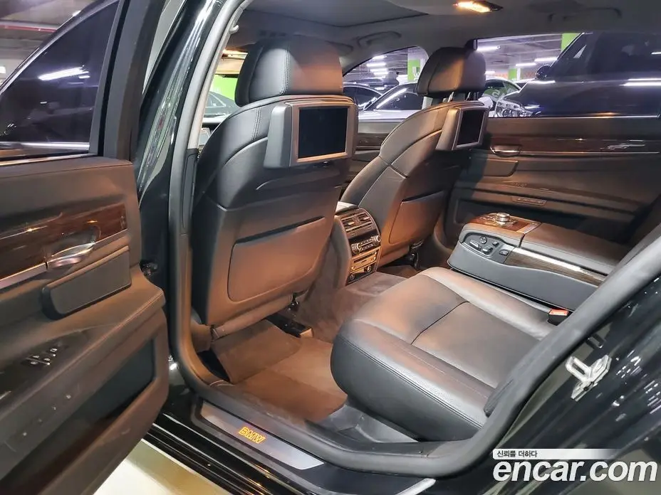 BMW 7 серия 2012 4.4 автомат (гидро), фото 9 BMW 7 серия 2012 4.4 автомат (гидро), фото 9