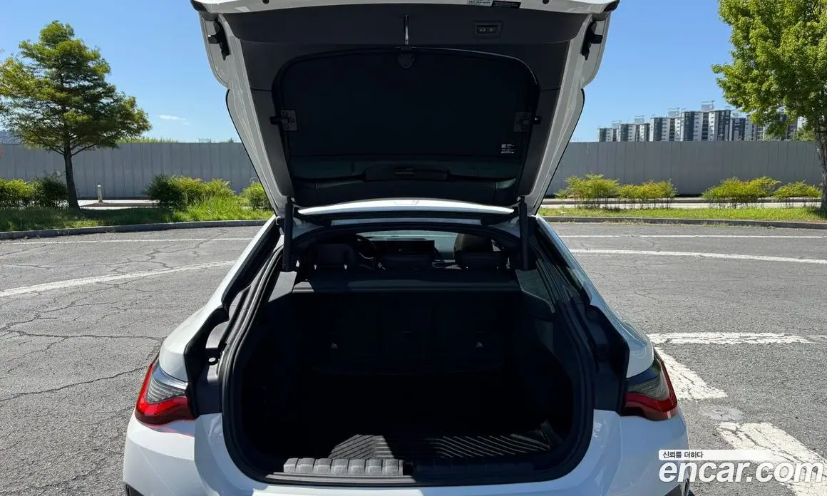 BMW i4 2023 автомат (гидро), фото 19 BMW i4 2023 автомат (гидро), фото 19