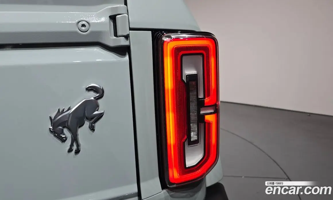 Ford Bronco 2023 2.7 автомат (гидро), фото 8
