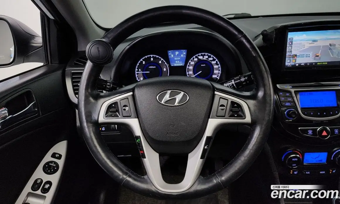 Hyundai Accent 2013 1.6 автомат (гидро), фото 15