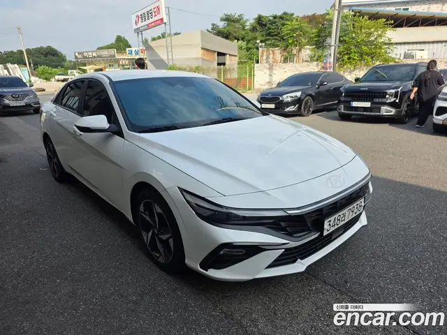 Hyundai Avante 2023 1.6 автомат (гидро), миниатюра 2
