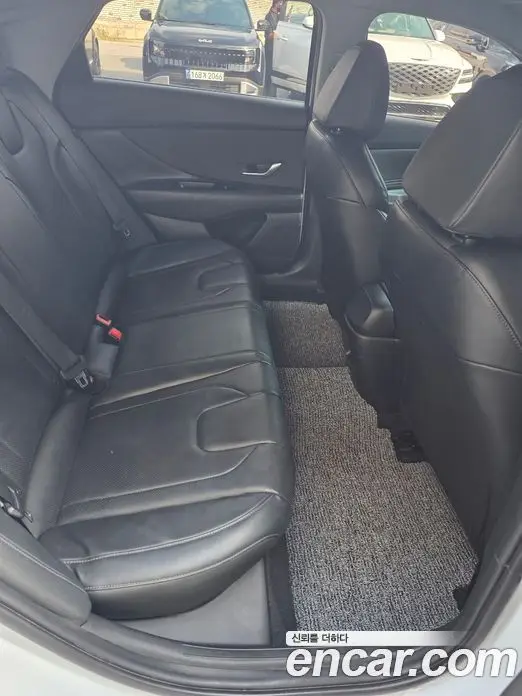 Hyundai Avante 2023 1.6 автомат (гидро), фото 16