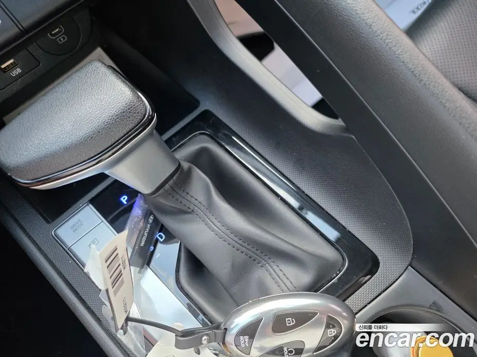 Hyundai Avante 2023 1.6 автомат (гидро), фото 19