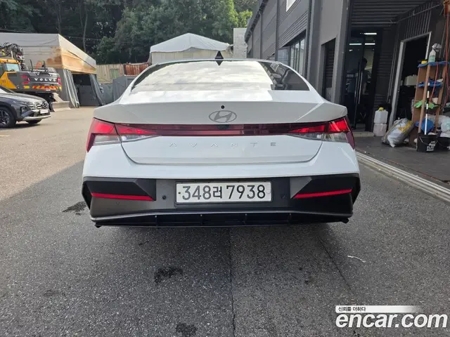 Hyundai Avante 2023 1.6 автомат (гидро), миниатюра 4