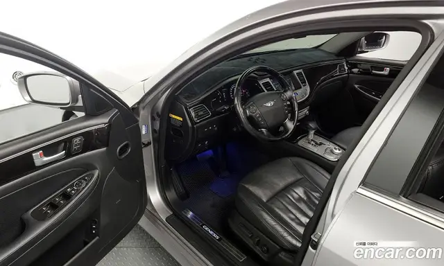 Hyundai Genesis 2012 3.3 автомат (гидро), миниатюра 11