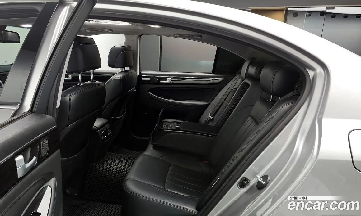 Hyundai Genesis 2012 3.3 автомат (гидро), фото 12