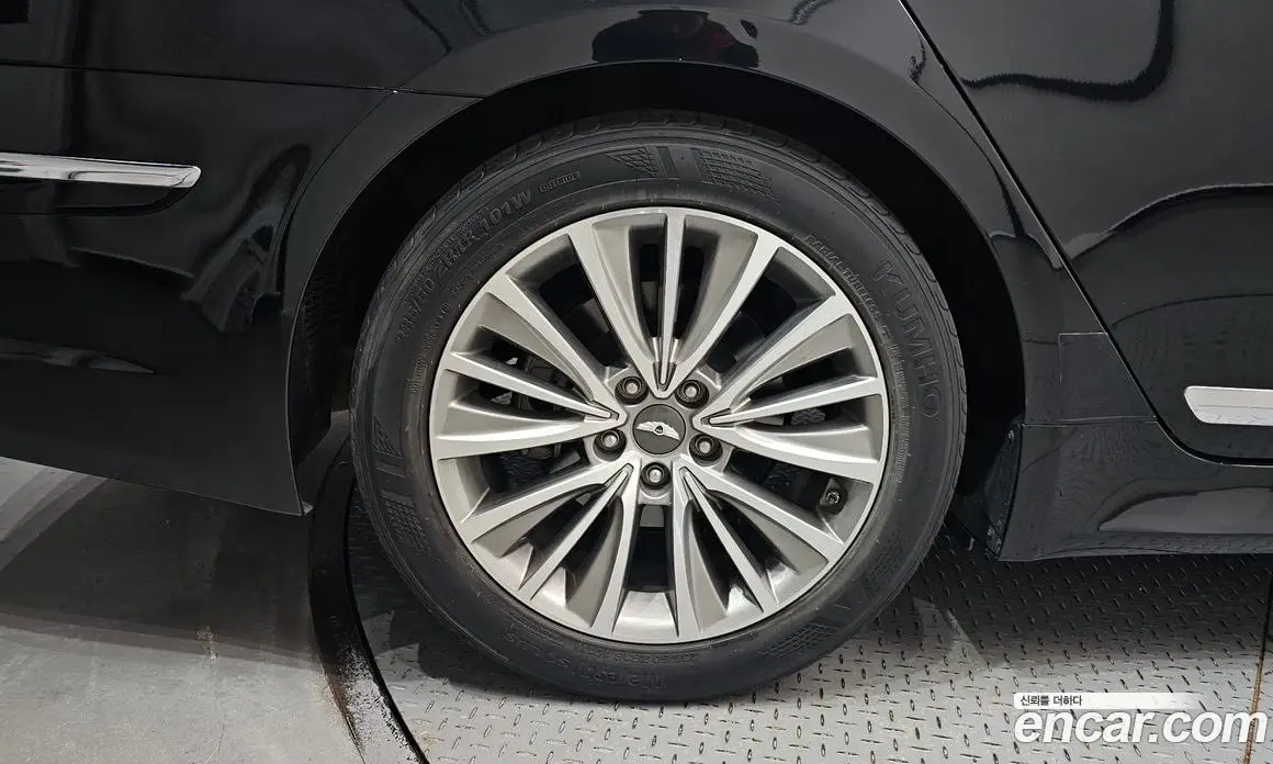 Hyundai Genesis 2013 3.3 автомат (гидро), фото 5 Hyundai Genesis 2013 3.3 автомат (гидро), фото 5