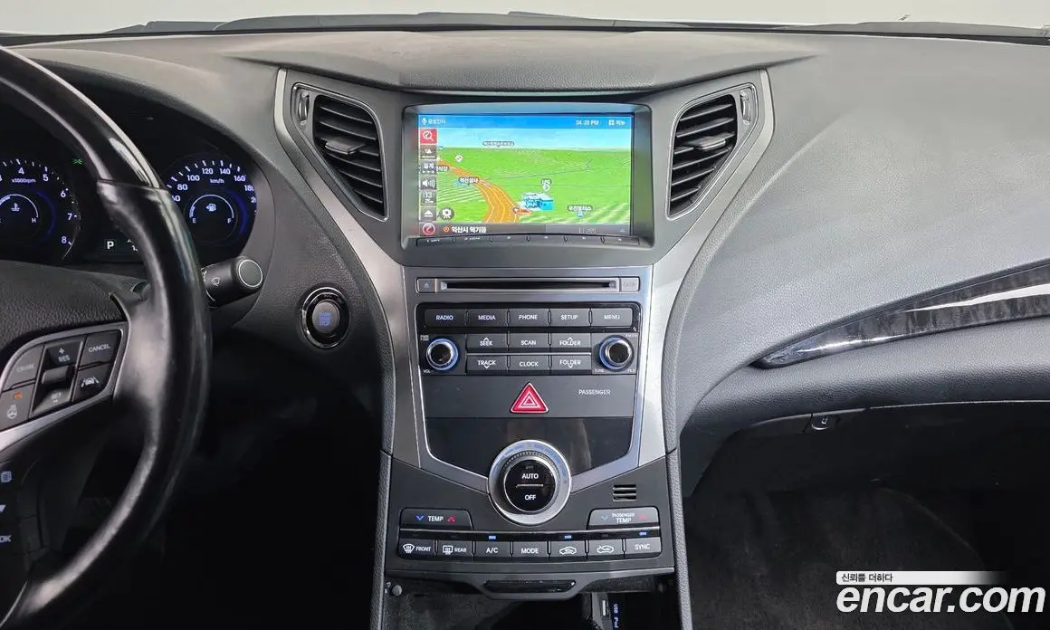 Hyundai Grandeur 2015 2.4 автомат (гидро), фото 15