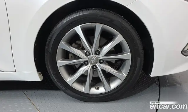 Hyundai Grandeur 2015 2.4 автомат (гидро), миниатюра 5