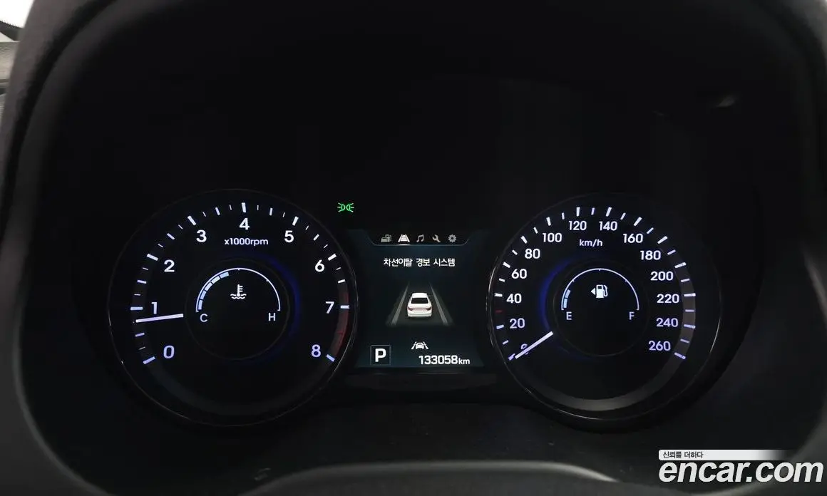 Hyundai Grandeur 2015 2.4 автомат (гидро), фото 8